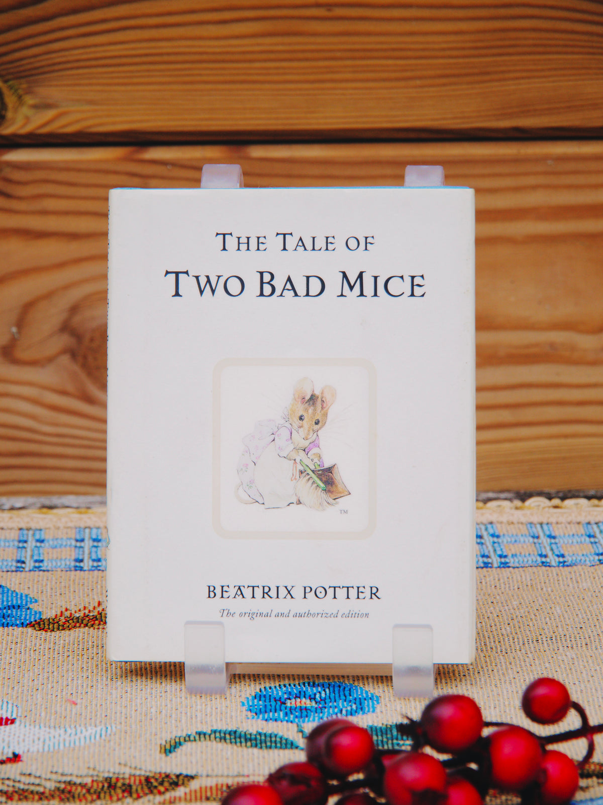Petit livre de Beatrix Potter en anglais : The tale of two bad Mice