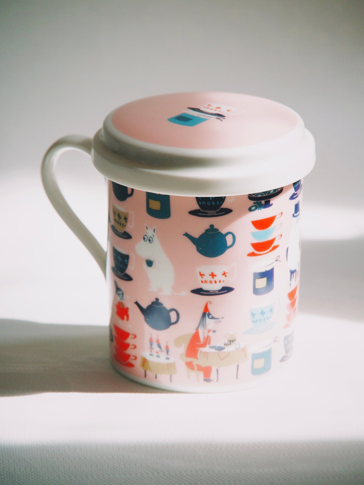 Mug Tisanière en Céramique Moomin avec Couvercle – Goûter Rose Pastel