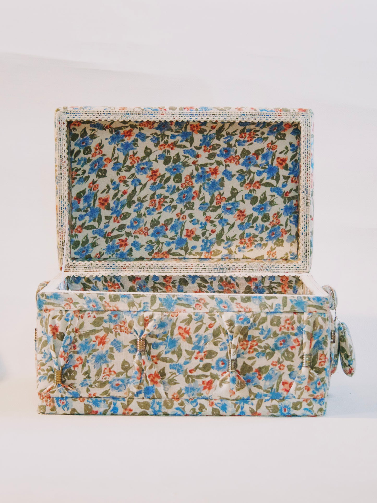 Boite à couture en tissu cottage