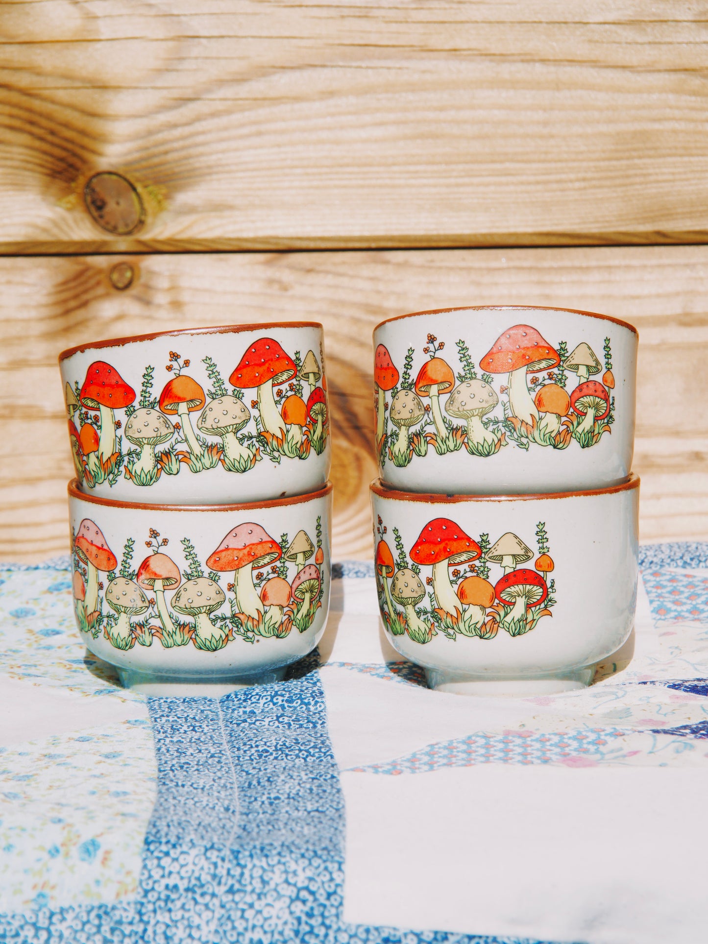 4 tasses champignons en grès