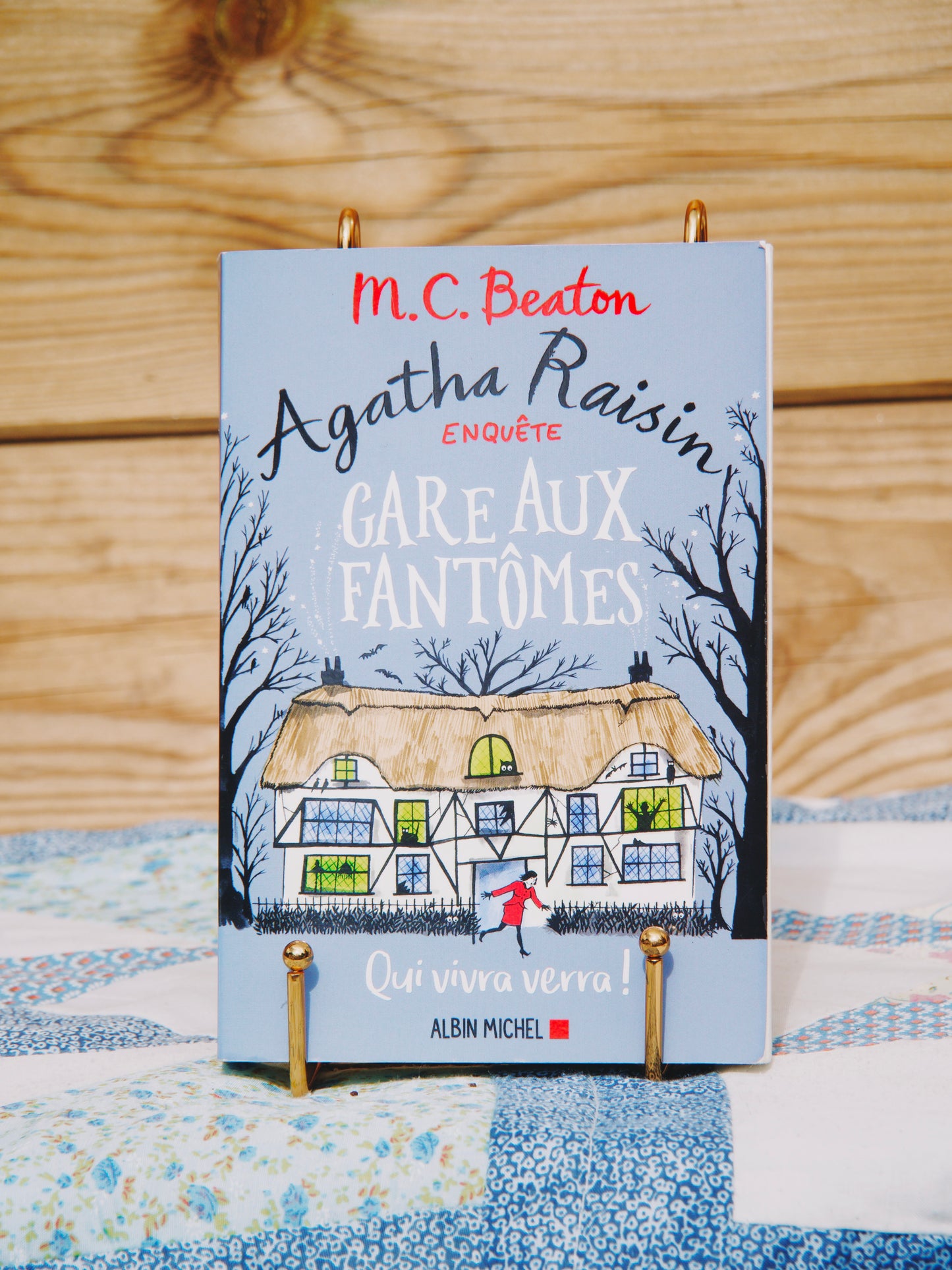Agatha Raisin : Gare aux fantômes