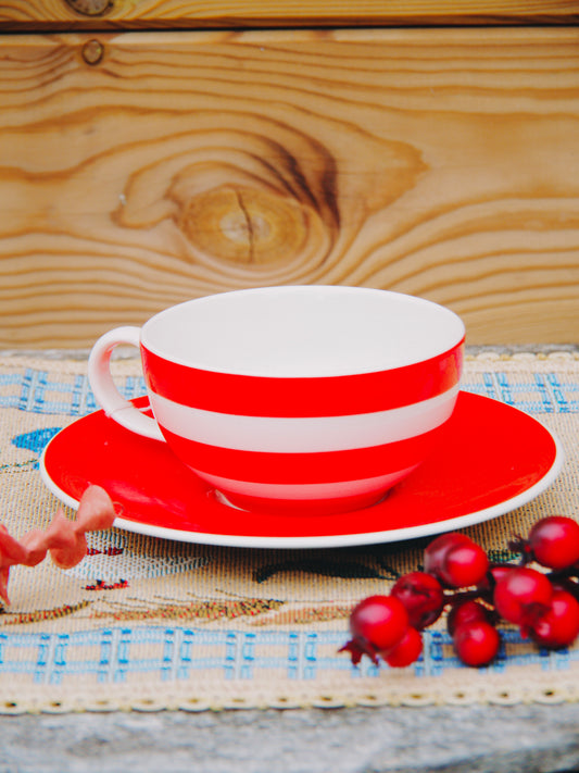 Tasse et Soucoupe Vintage Whittard of Chelsea – Rayures Rouges et Blanches – Céramique Anglaise