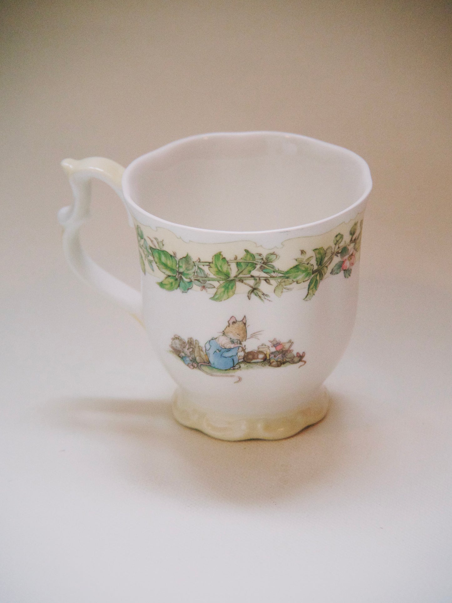 Tasse de printemps - Le buisson aux mûres