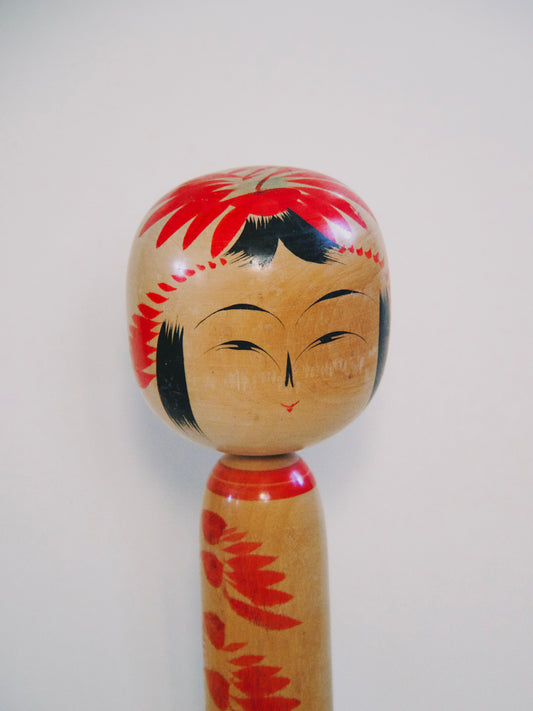 🌸 Authentique Poupée Kokeshi Traditionnelle – Style Naruko