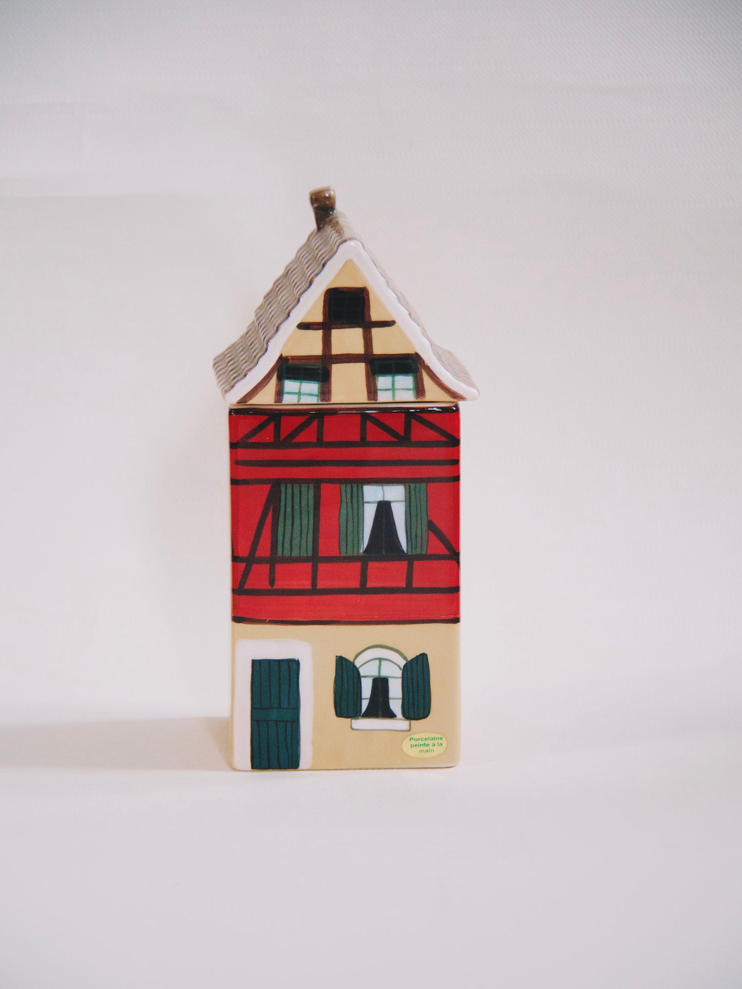 boite en porcelaine, maison d'Alsace