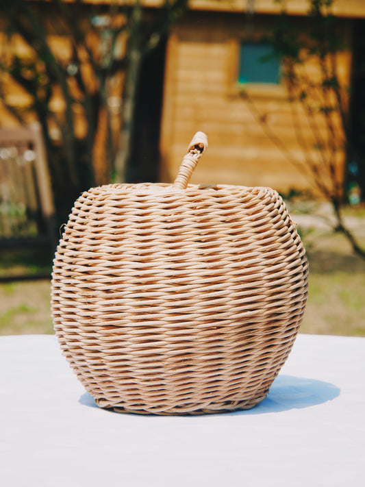 Pomme en rotin tressé – Déco naturelle & bohème