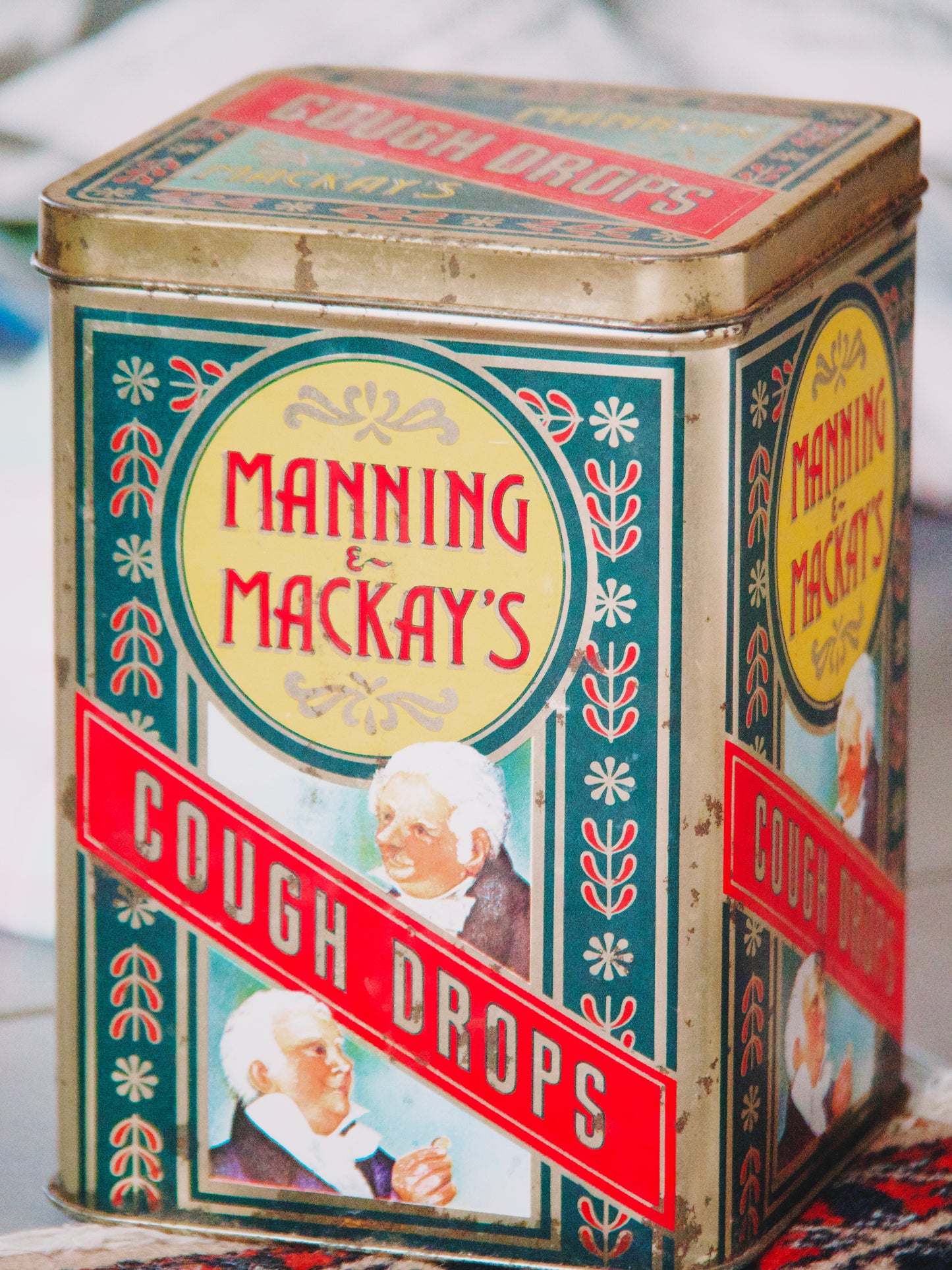 Boite ancienne apothicaire britannique / Manning & Mackay's