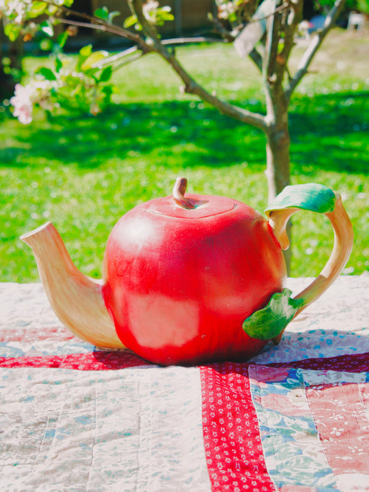Théière Pomme en barbotine