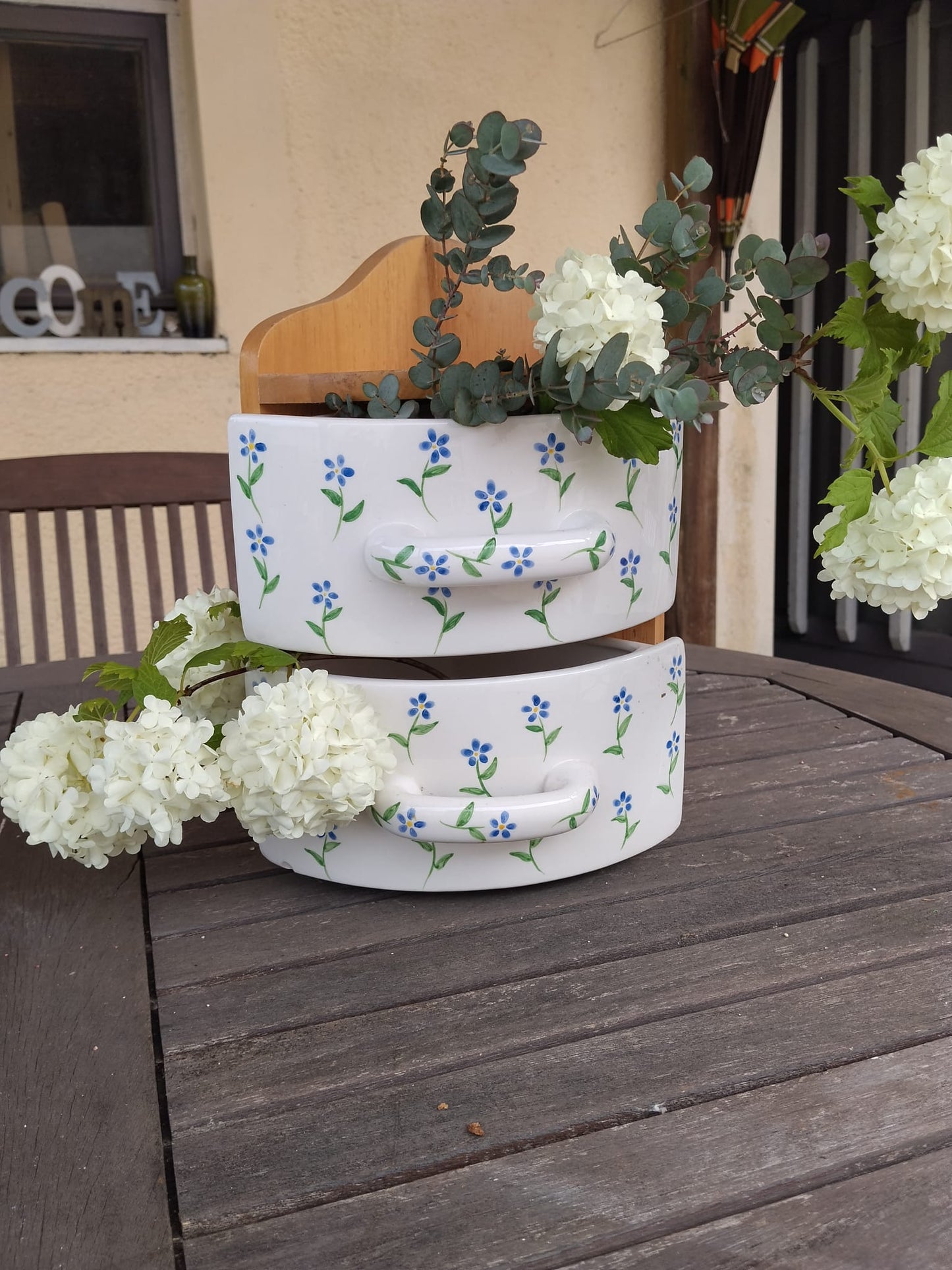 Meuble d'angle en céramique