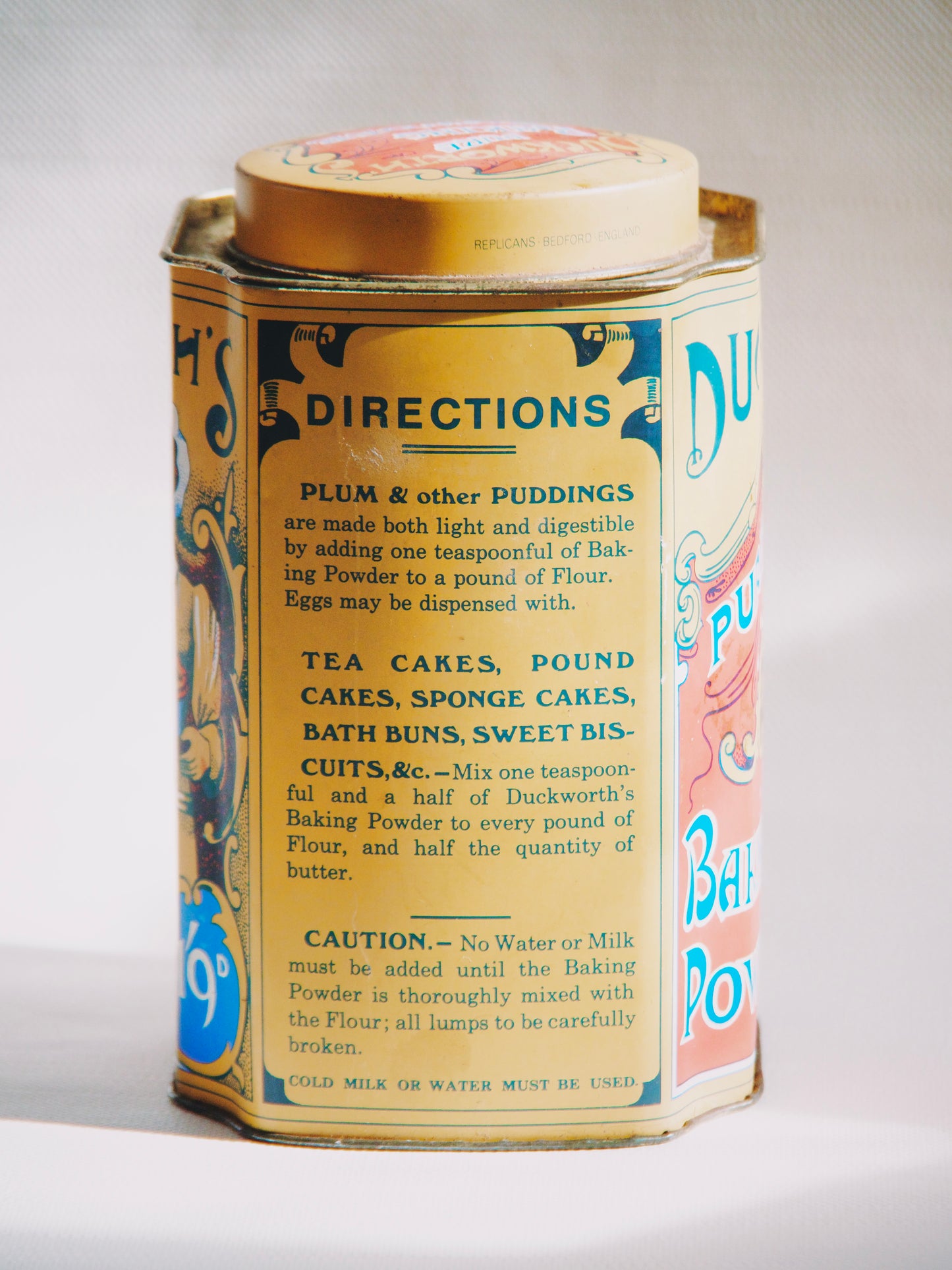 Jolie boîte en métal British