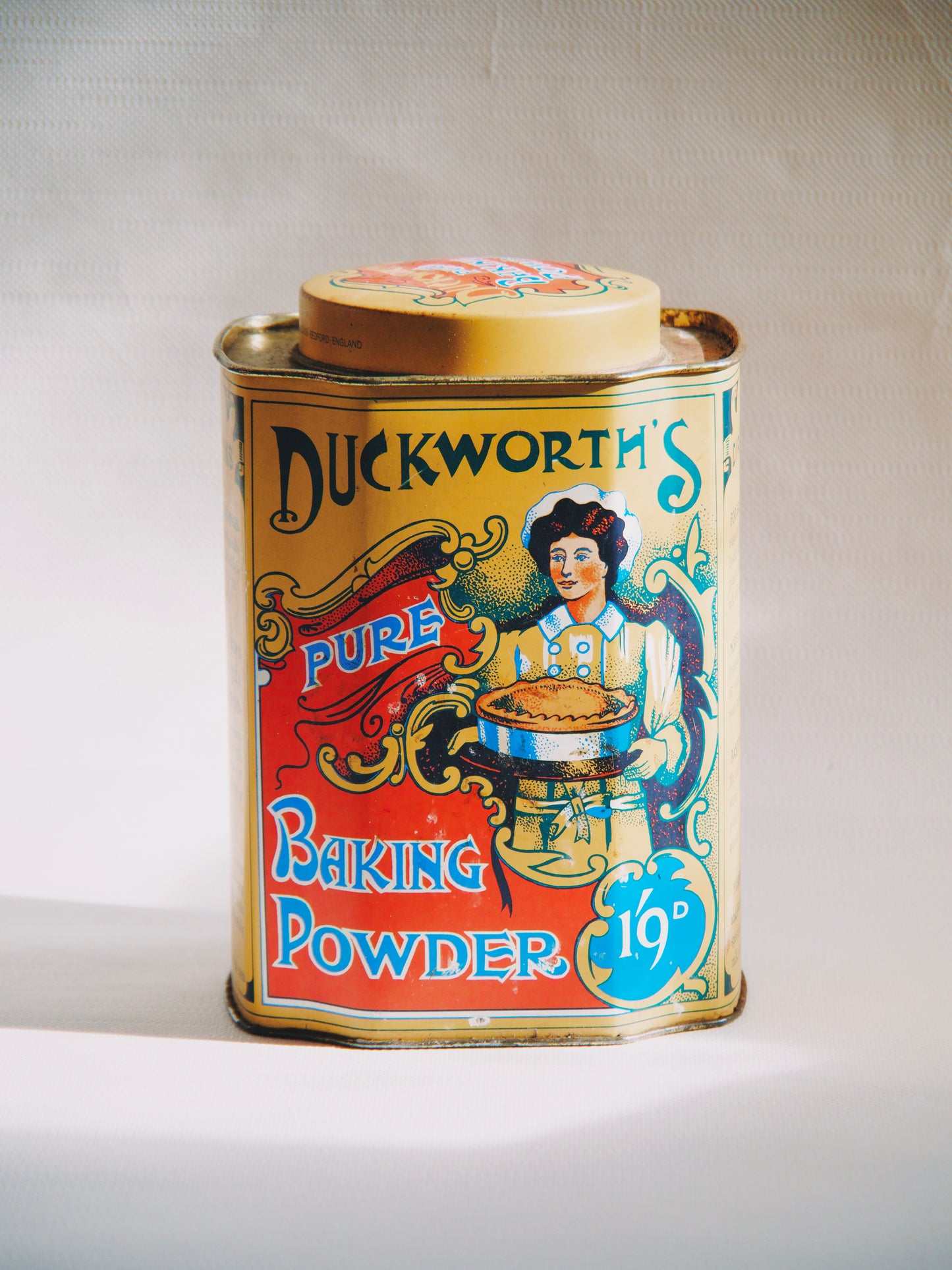 Jolie boîte en métal British